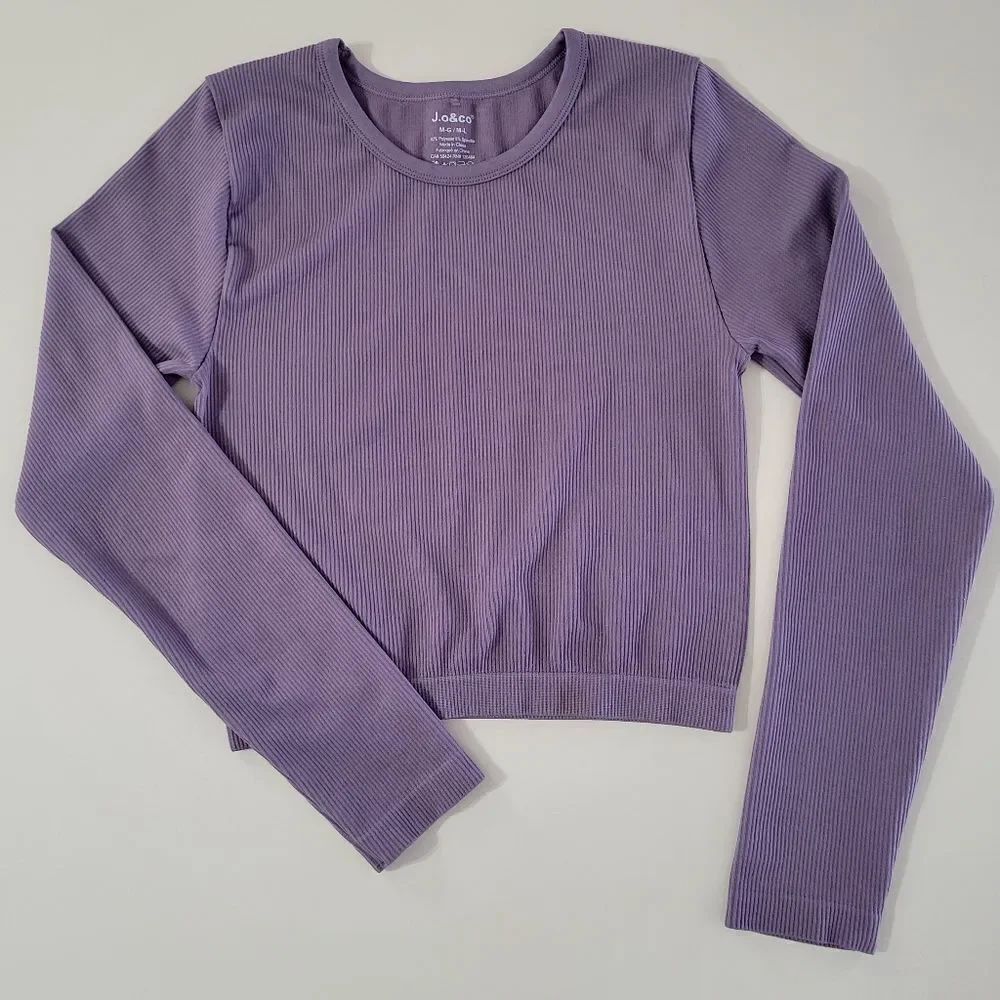 J.O & Co. Women's Purple Ribbed Long Sleeve Cropped Top